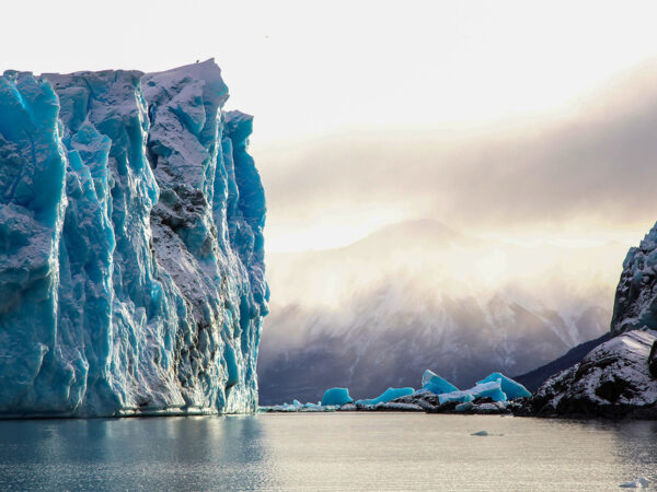 Geleira e gelo em Perito Moreno