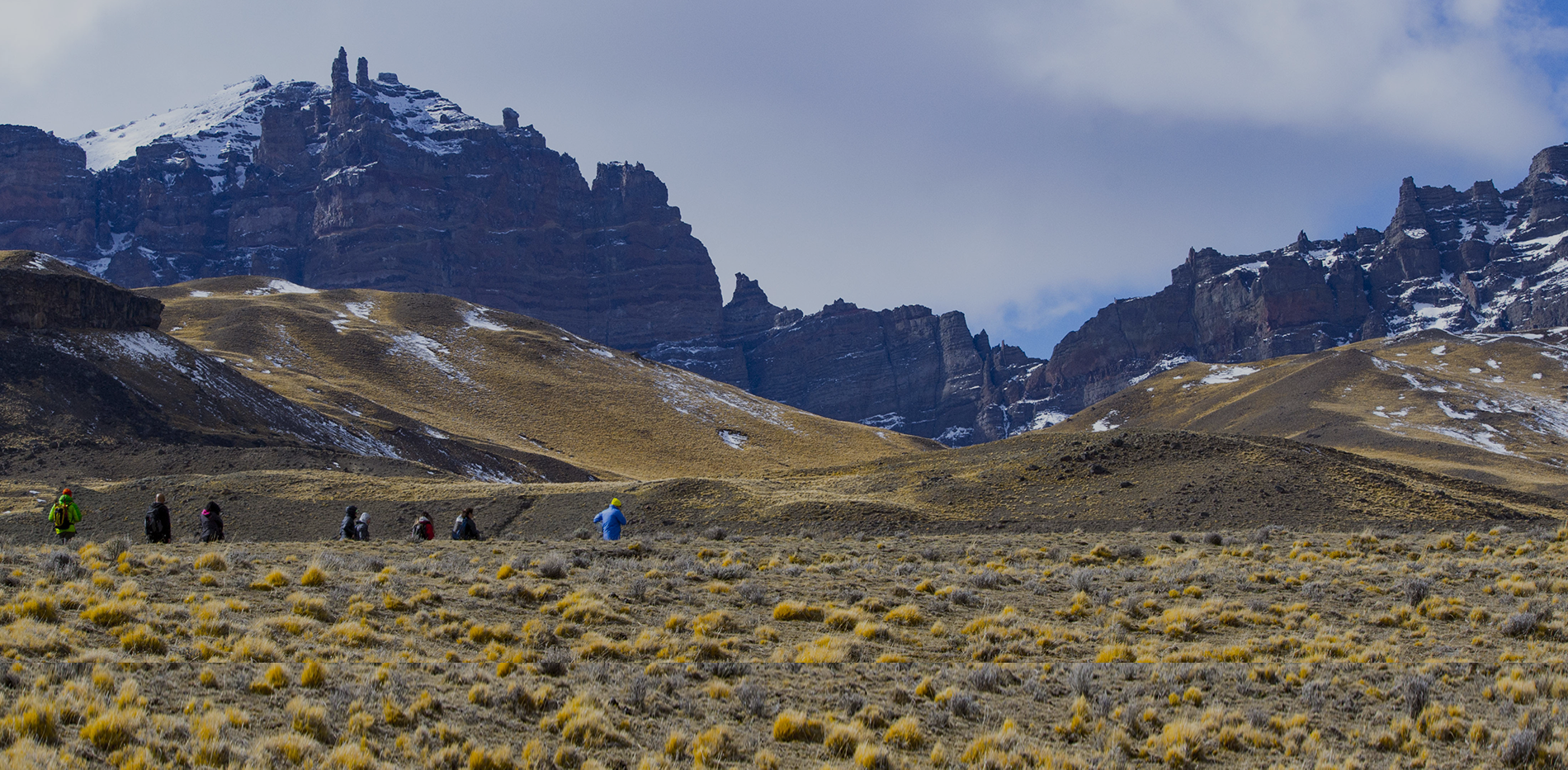 Grupo de trekking en Sierra Baguales